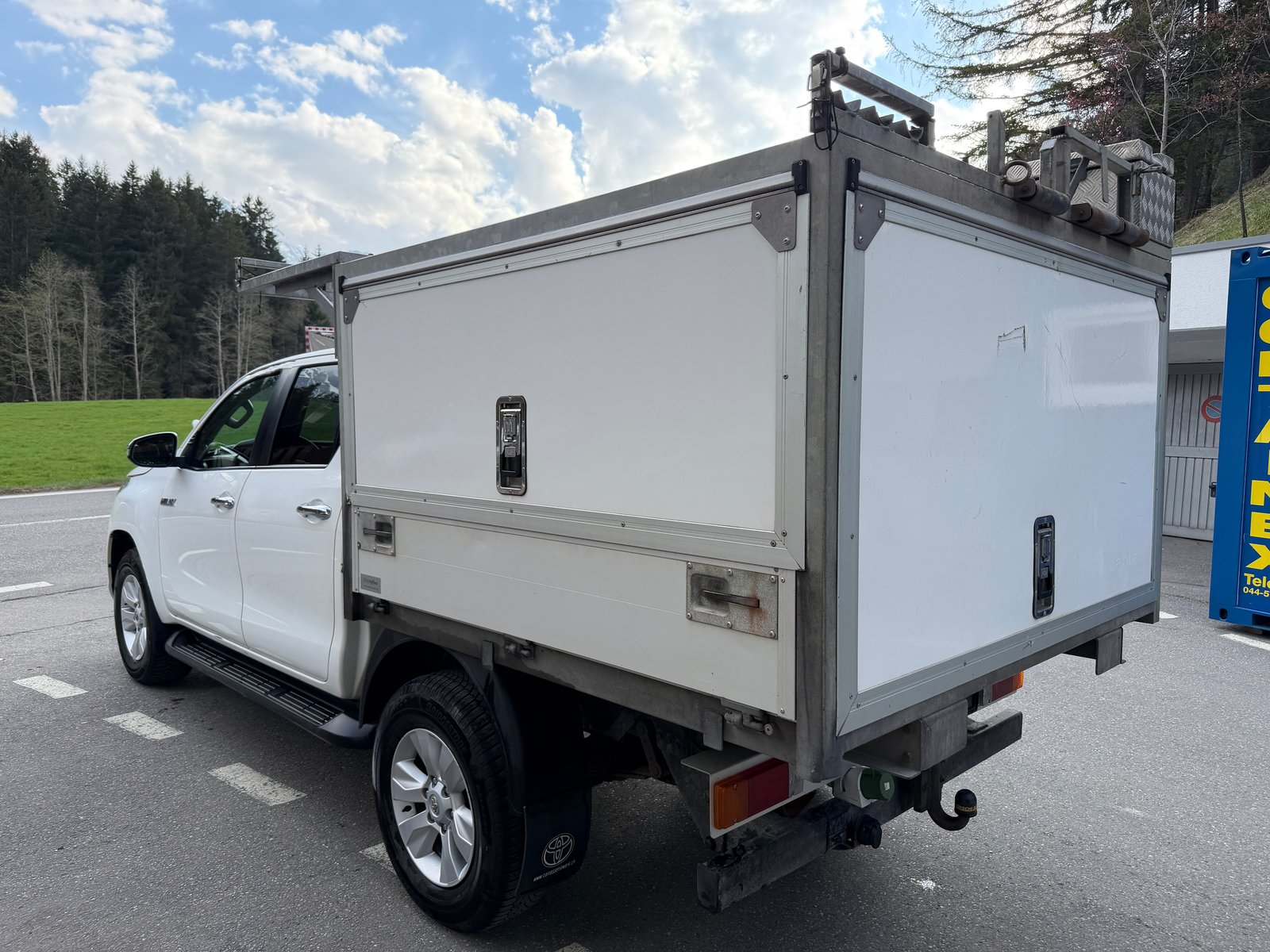 TOYOTA HILUX 2.4-4D Sol Premium Double Cab 4x4 A, Diesel, Occasion / Gebraucht, Automatik - 7