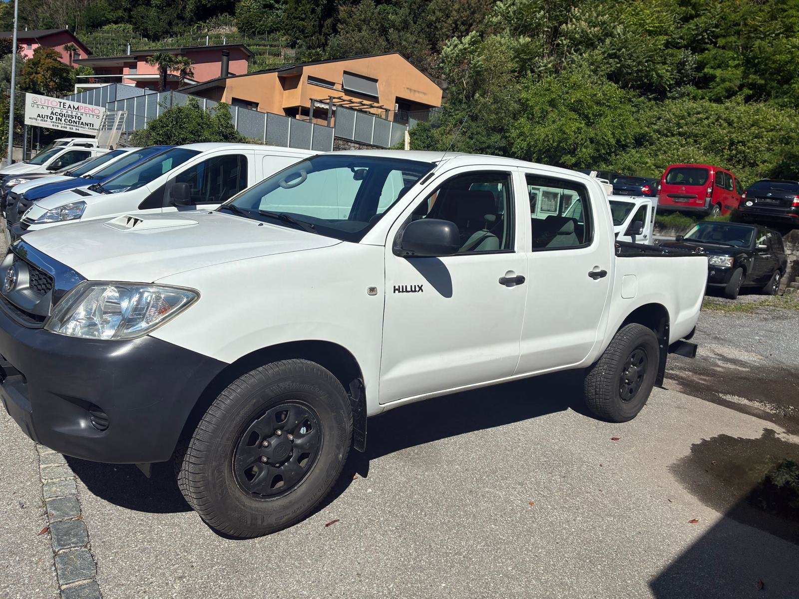 TOYOTA Hilux 4x4 DoubleCab LineaLuna, Diesel, Occasion / Gebraucht, Handschaltung - 4