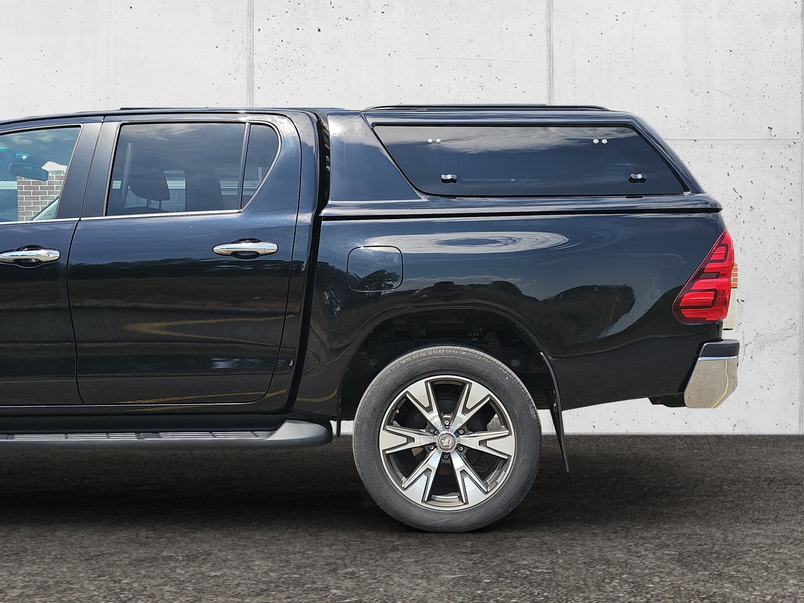 TOYOTA Hilux 2.4-4D Sol Premium Double Cab 4x4 A, Diesel, Occasioni / Usate, Automatico - 6