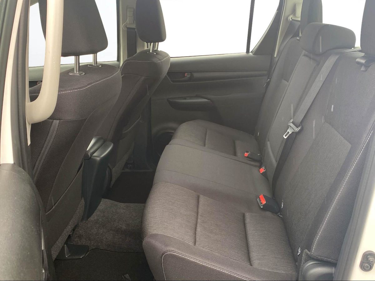 TOYOTA Hilux Double Cab.-Pick-up 2.4 D-4D 150 Comfort, Diesel, Neuwagen, Automatik - 7