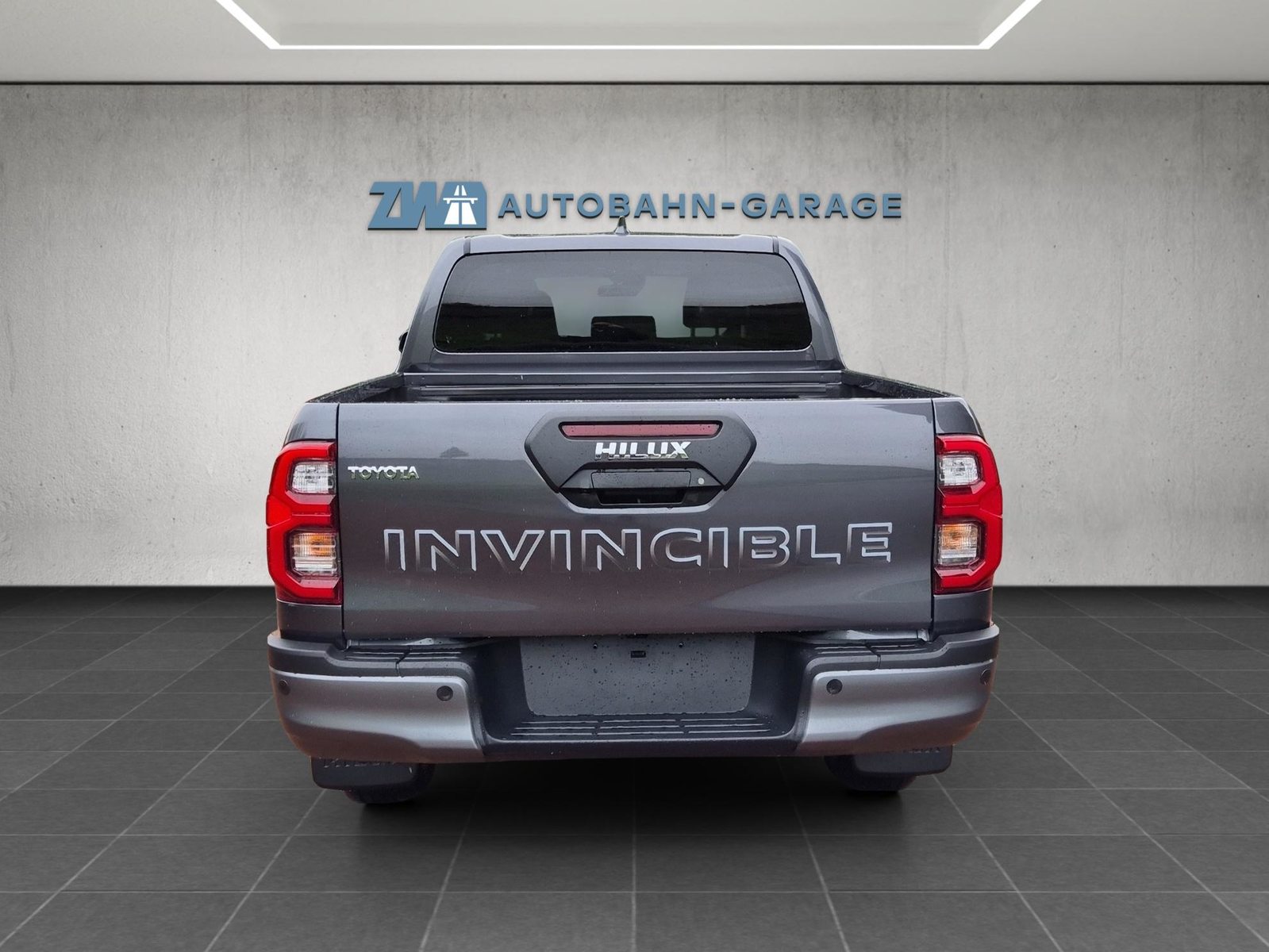 TOYOTA Hilux Double Cab.-Pick-up 2.8 D-4D MHEV 204 Invincible, Hybride Leggero Diesel/Elettrica, Auto nuove, Automatico - 4