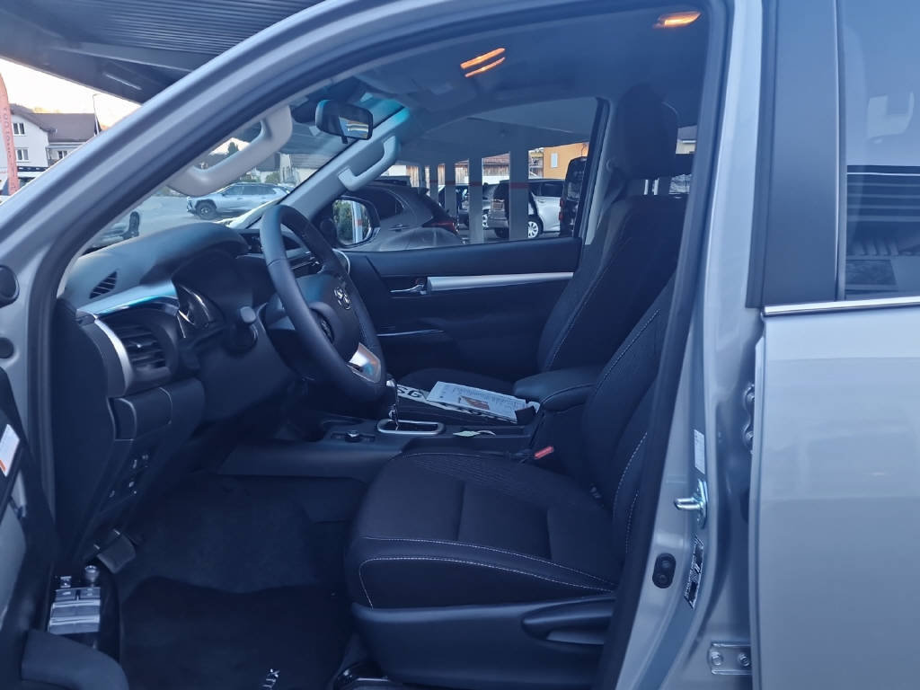 TOYOTA Hilux Double Cab.-Pick-up 2.8 D-4D 204 Style MHEV, Hybride Léger Diesel/Électricité, Voiture nouvelle, Automatique - 5