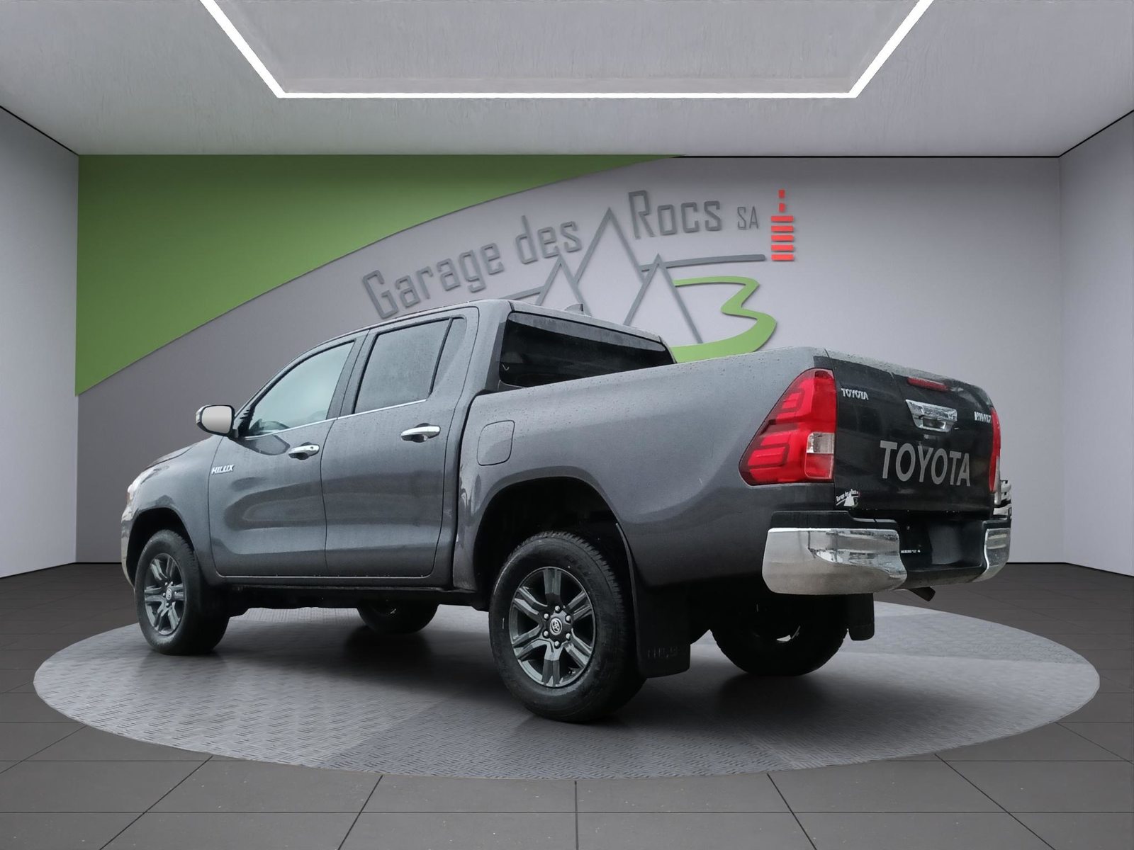 TOYOTA Hilux Double Cab.-Pick-up 2.8 D-4D 204 Style, Diesel, Auto nuove, Automatico - 4