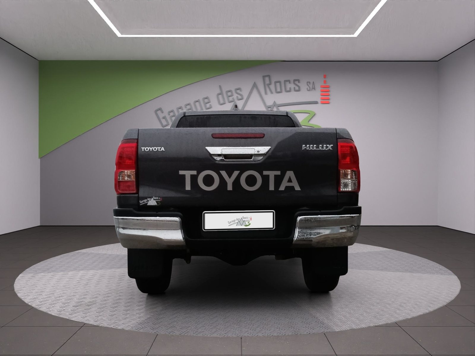 TOYOTA Hilux Double Cab.-Pick-up 2.8 D-4D 204 Style, Diesel, Auto nuove, Automatico - 5