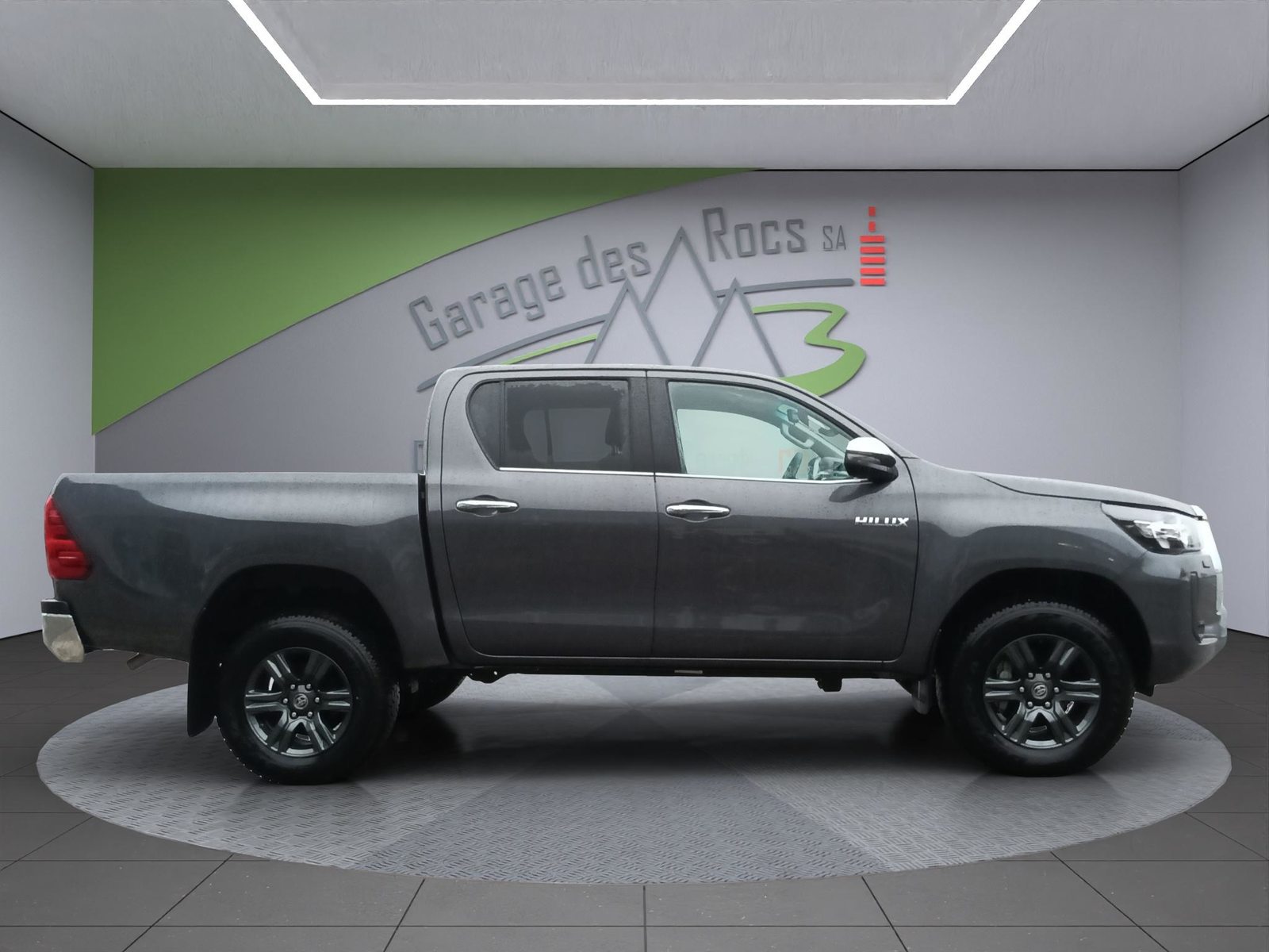 TOYOTA Hilux Double Cab.-Pick-up 2.8 D-4D 204 Style, Diesel, Auto nuove, Automatico - 7