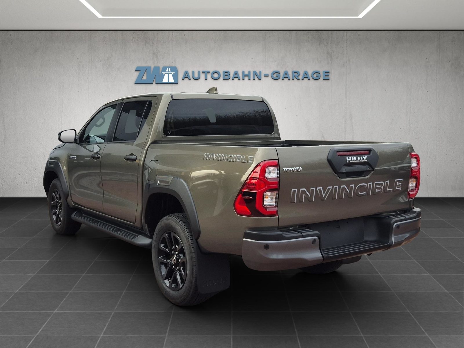 TOYOTA Hilux Double Cab.-Pick-up 2.8 D-4D MHEV 204 Invincible, Hybride Léger Diesel/Électricité, Voiture nouvelle, Automatique - 3
