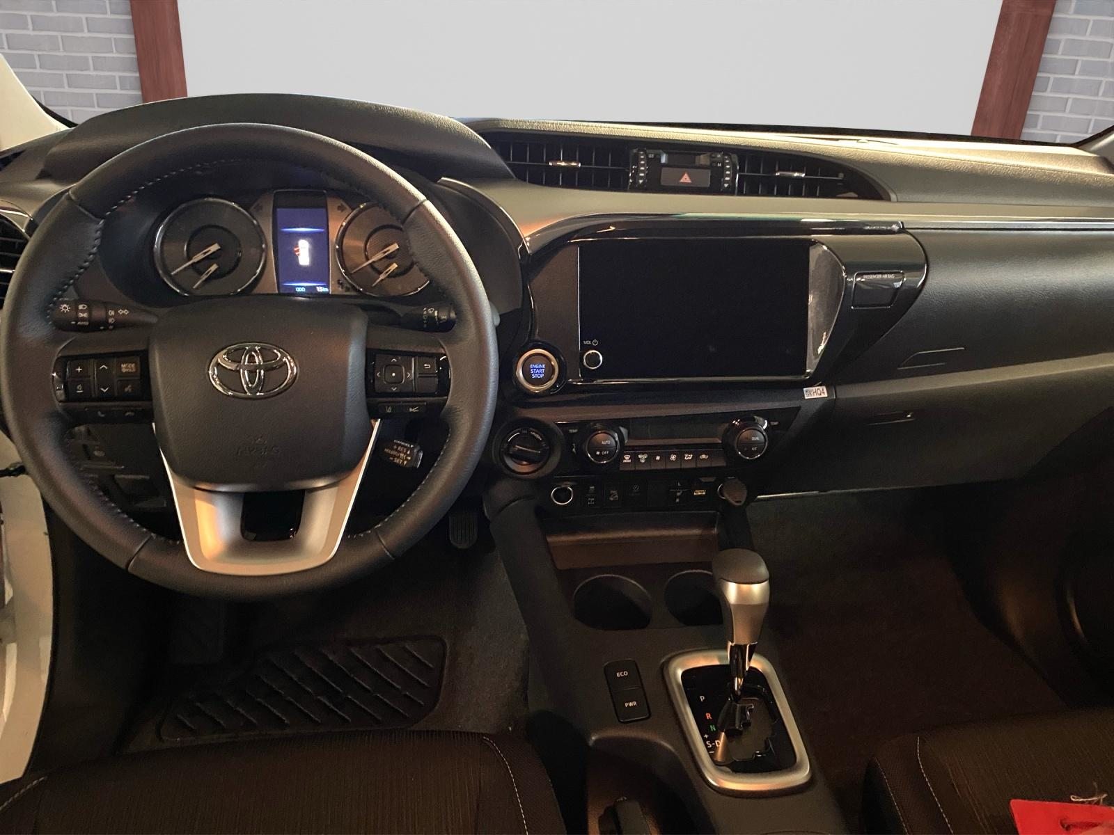 TOYOTA Hilux Double Cab.-Pick-up 2.4 D-4D 150 Style, Diesel, New car, Automatic - 6