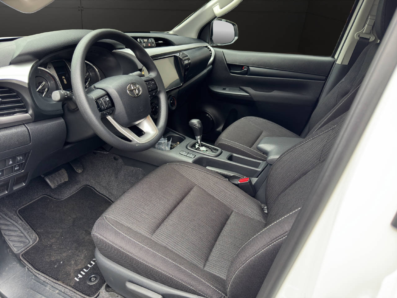 TOYOTA Hilux Double Cab.-Pick-up 2.4 D-4D 150 Comfort, Diesel, New car, Automatic - 5