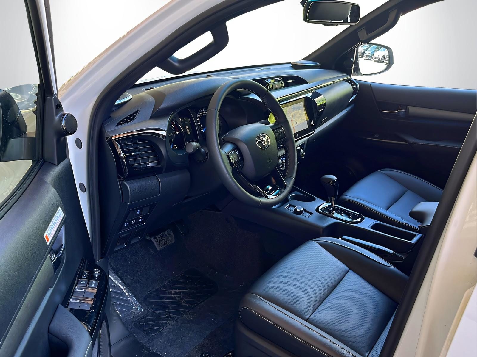 TOYOTA Hilux Double Cab.-Pick-up 2.8 D-4D MHEV 204 Invincible, Hybride Leggero Diesel/Elettrica, Auto nuove, Automatico - 7