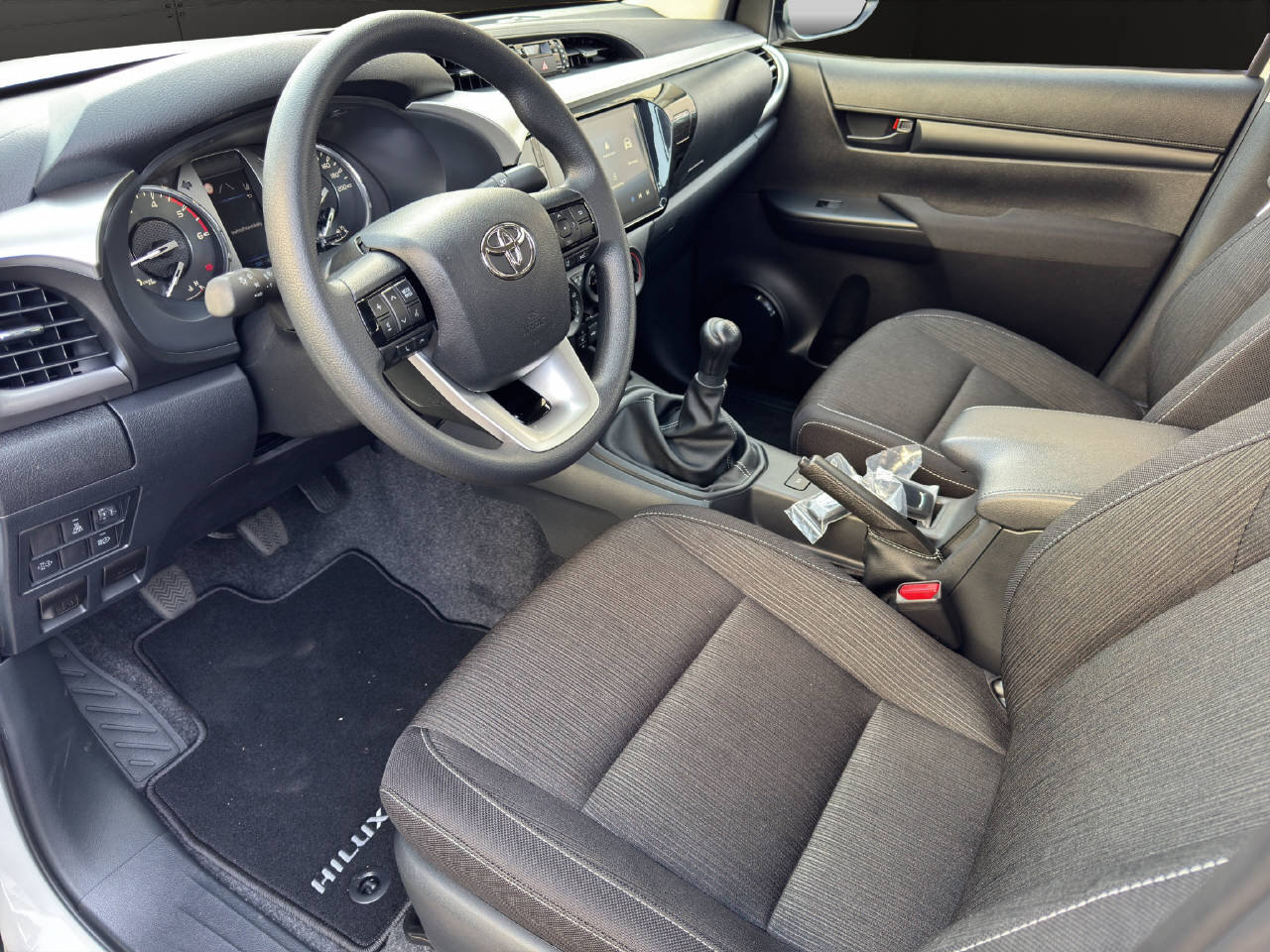 TOYOTA Hilux Double Cab.-Pick-up 2.8 D-4D 204 Comfort, Diesel, Voiture nouvelle, Manuelle - 5