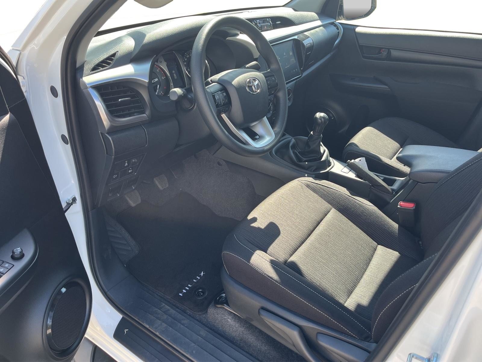 TOYOTA Hilux Double Cab.-Pick-up 2.8 D-4D 204 Comfort, Diesel, Auto nuove, Manuale - 6