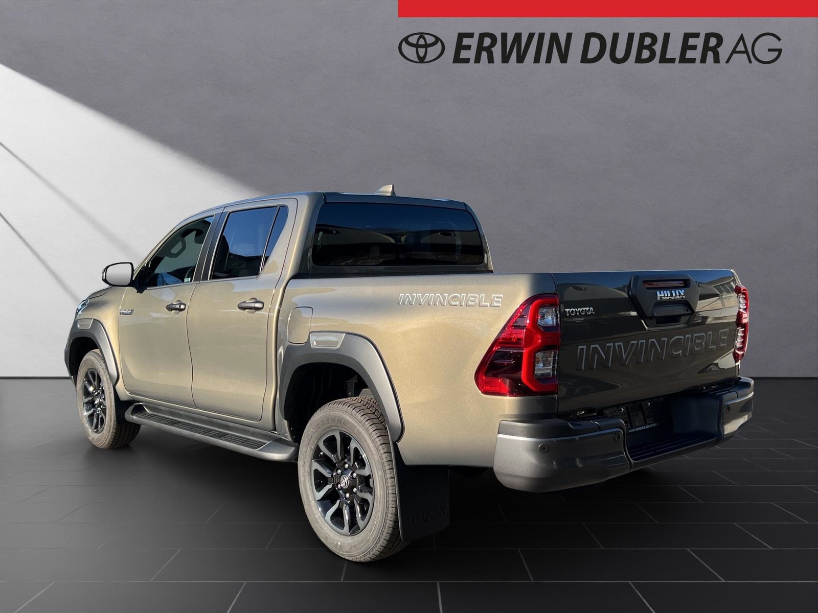 TOYOTA Hilux Double Cab.-Pick-up 2.8 D-4D MHEV 204 Invincible, Mild-Hybrid Diesel/Elektro, Neuwagen, Automatik - 3