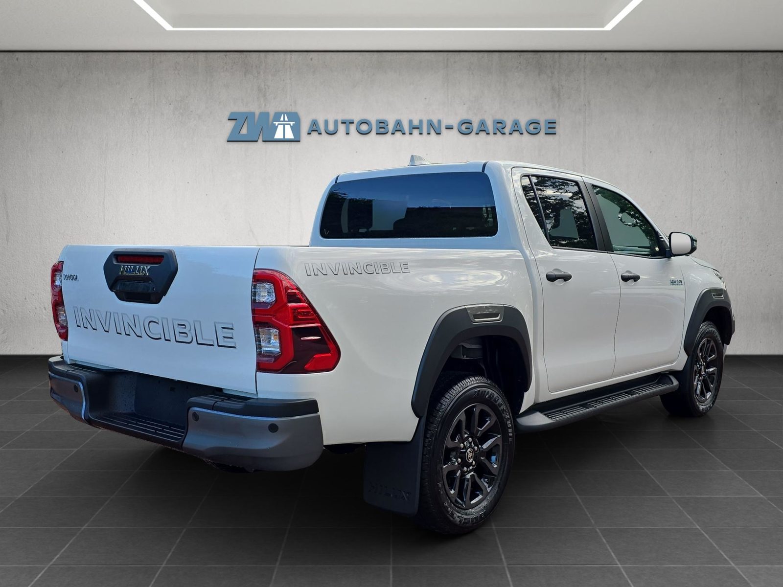 TOYOTA Hilux Double Cab.-Pick-up 2.8 D-4D MHEV 204 Invincible, Hybride Léger Diesel/Électricité, Voiture nouvelle, Automatique - 5