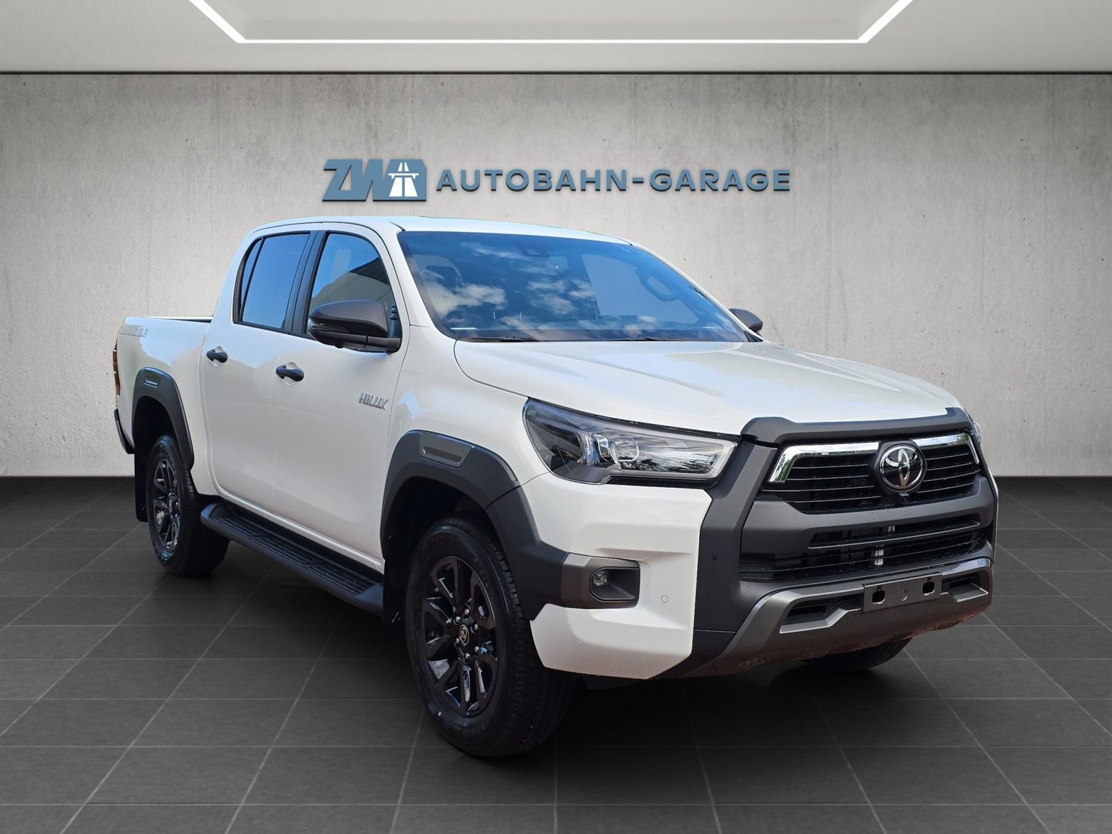 TOYOTA Hilux Double Cab.-Pick-up 2.8 D-4D MHEV 204 Invincible, Hybride Léger Diesel/Électricité, Voiture nouvelle, Automatique - 7