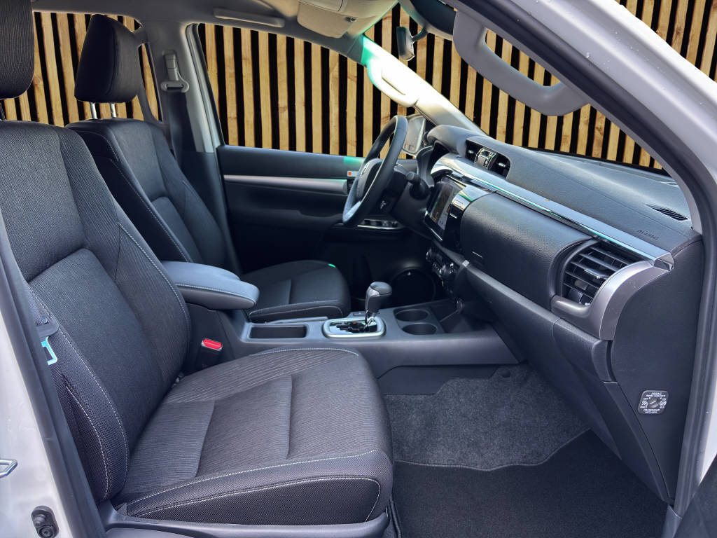TOYOTA Hilux Double Cab.-Pick-up 2.4 D-4D 150 Comfort, Diesel, New car, Automatic - 5