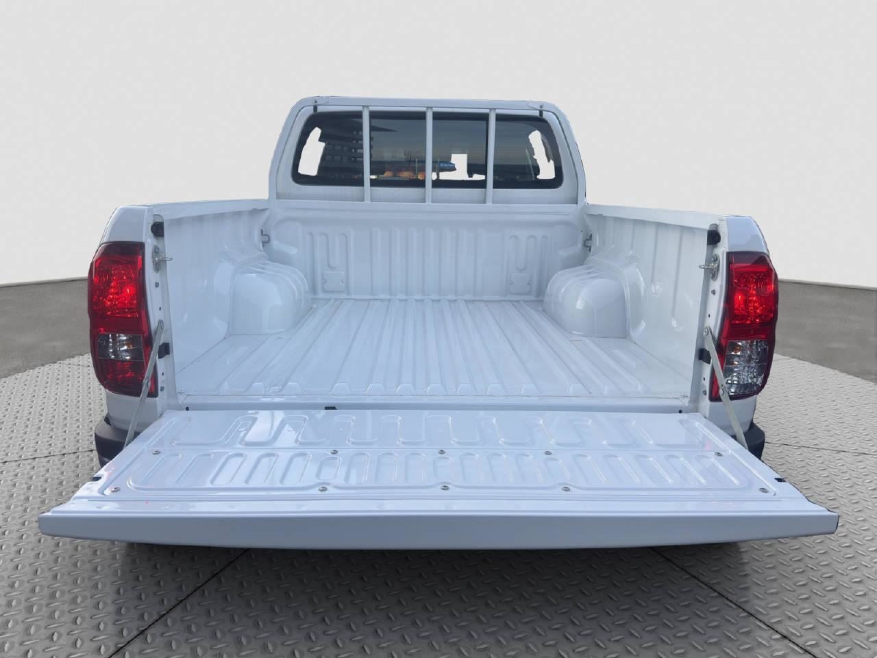 TOYOTA Hilux Double Cab.-Pick-up 2.4 D-4D 150 Comfort, Diesel, Neuwagen, Automatik - 6