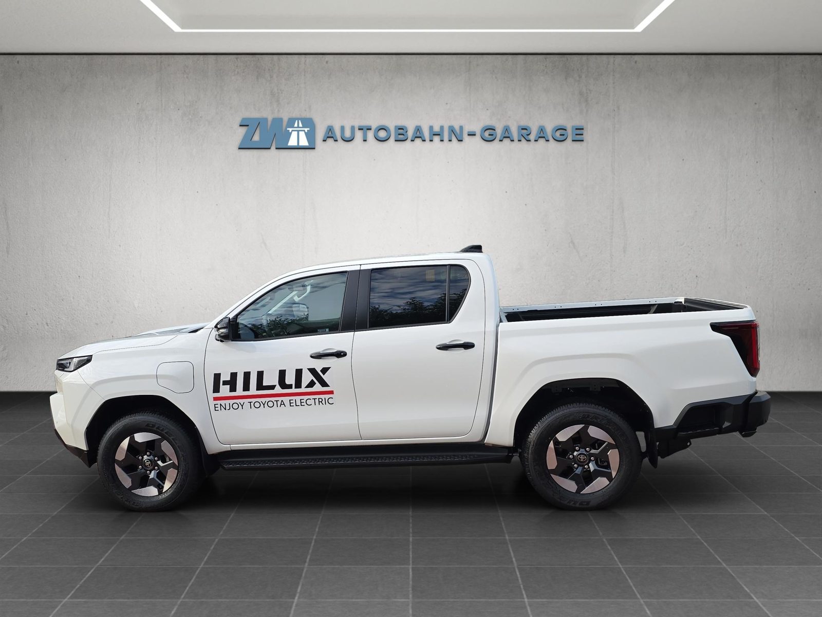 TOYOTA Hilux Double Cab.-Pick-up 59KWh Style, Électrique, Voiture nouvelle, Automatique - 2