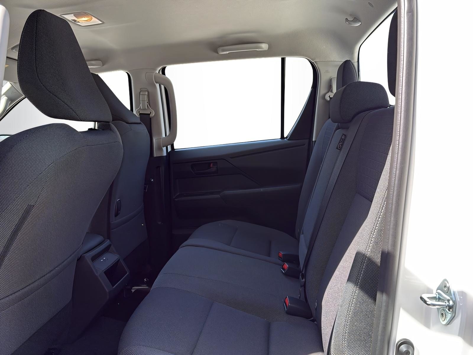 TOYOTA Hilux Double Cab.-Pick-up 59KWh Comfort, Elettrica, Auto nuove, Automatico - 7