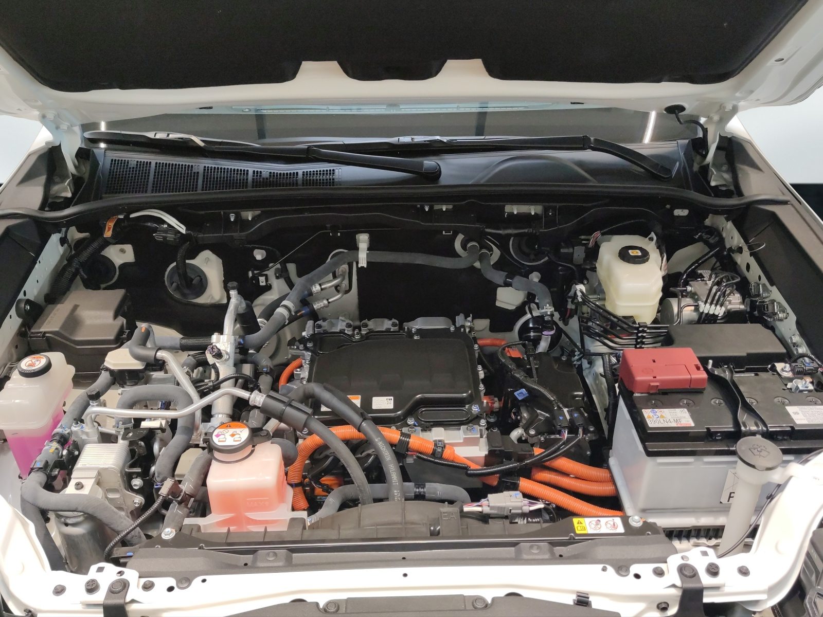 TOYOTA Hilux Double Cab.-Pick-up 59KWh Style, Electric, New car, Automatic - 6