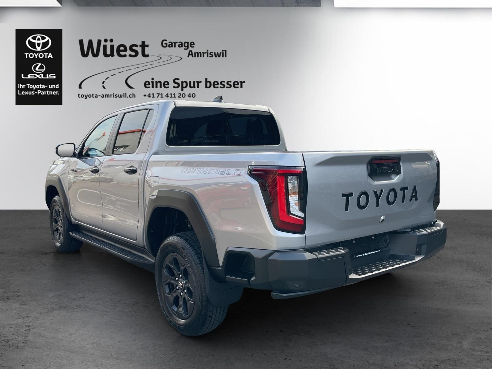 TOYOTA Hilux Double Cab.-Pick-up 2.8 D-4D MHEV 204 Invincible, Mild-Hybrid Diesel/Electric, New car, Automatic - 3