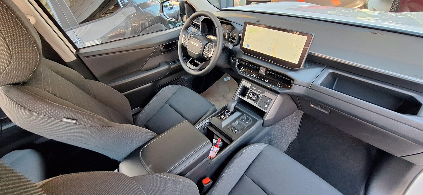 TOYOTA Hilux Double Cab.-Pick-up 59KWh Comfort, Elettrica, Auto nuove, Automatico - 6