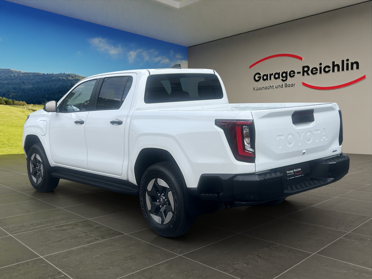 TOYOTA Hilux Double Cab.-Pick-up 59KWh Style, Electric, New car, Automatic - 3