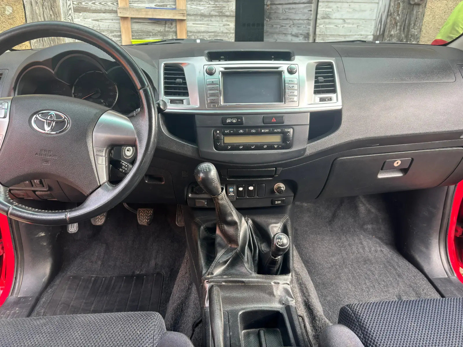 TOYOTA Hilux Double Cab.-Pick-up 3.0-4D Linea Sol, Diesel, Occasioni / Usate, Manuale - 5