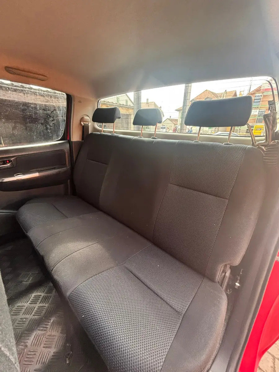 TOYOTA Hilux Double Cab.-Pick-up 3.0-4D Linea Sol, Diesel, Occasioni / Usate, Manuale - 6