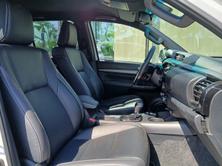 TOYOTA Hilux Double Cab.-Pick-up 2.8 D-4D MHEV 204 Invincible, Mild-Hybrid Diesel/Electric, Second hand / Used, Automatic - 5