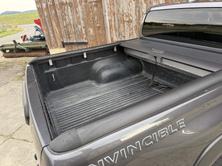 TOYOTA Hilux Double Cab.-Pick-up 2.8 D-4D 230 Invincible, Diesel, Occasion / Utilisé, Automatique - 2