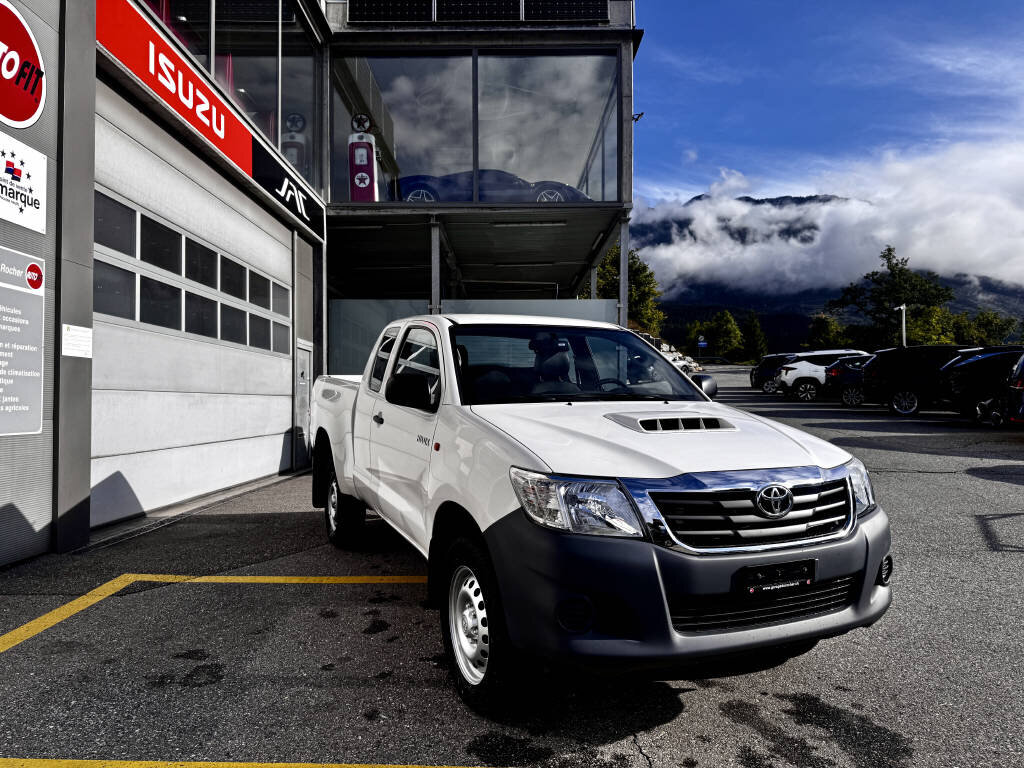 TOYOTA Hilux Extra Cab.-pick-up 2.5 D-4D Linea Luna, Diesel, Occasion / Gebraucht, Handschaltung - 2