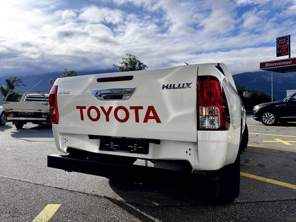 TOYOTA Hilux Extra Cab.-pick-up 2.5 D-4D Linea Luna, Diesel, Occasion / Gebraucht, Handschaltung - 3