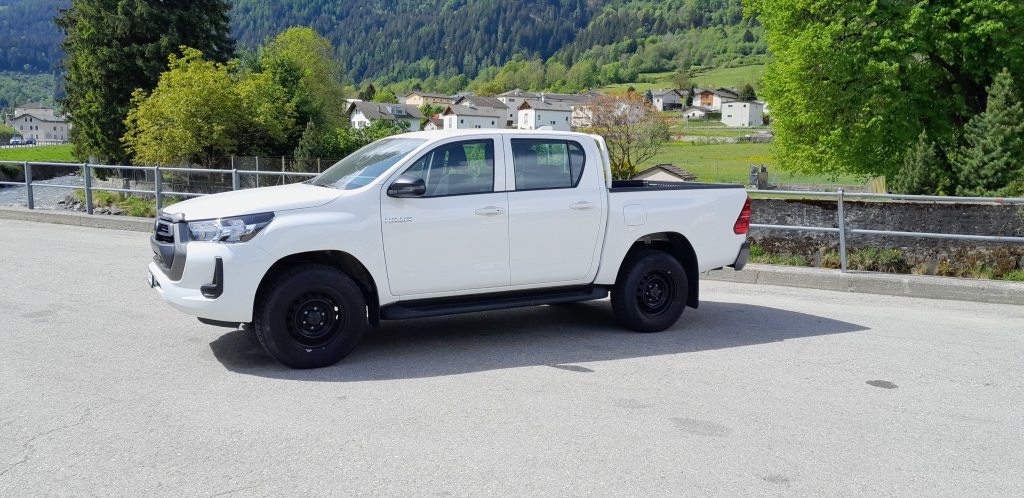 TOYOTA HILUX 2.8 D-4D 204 4x4 Comfort, Diesel, Occasion / Utilisé, Manuelle - 3