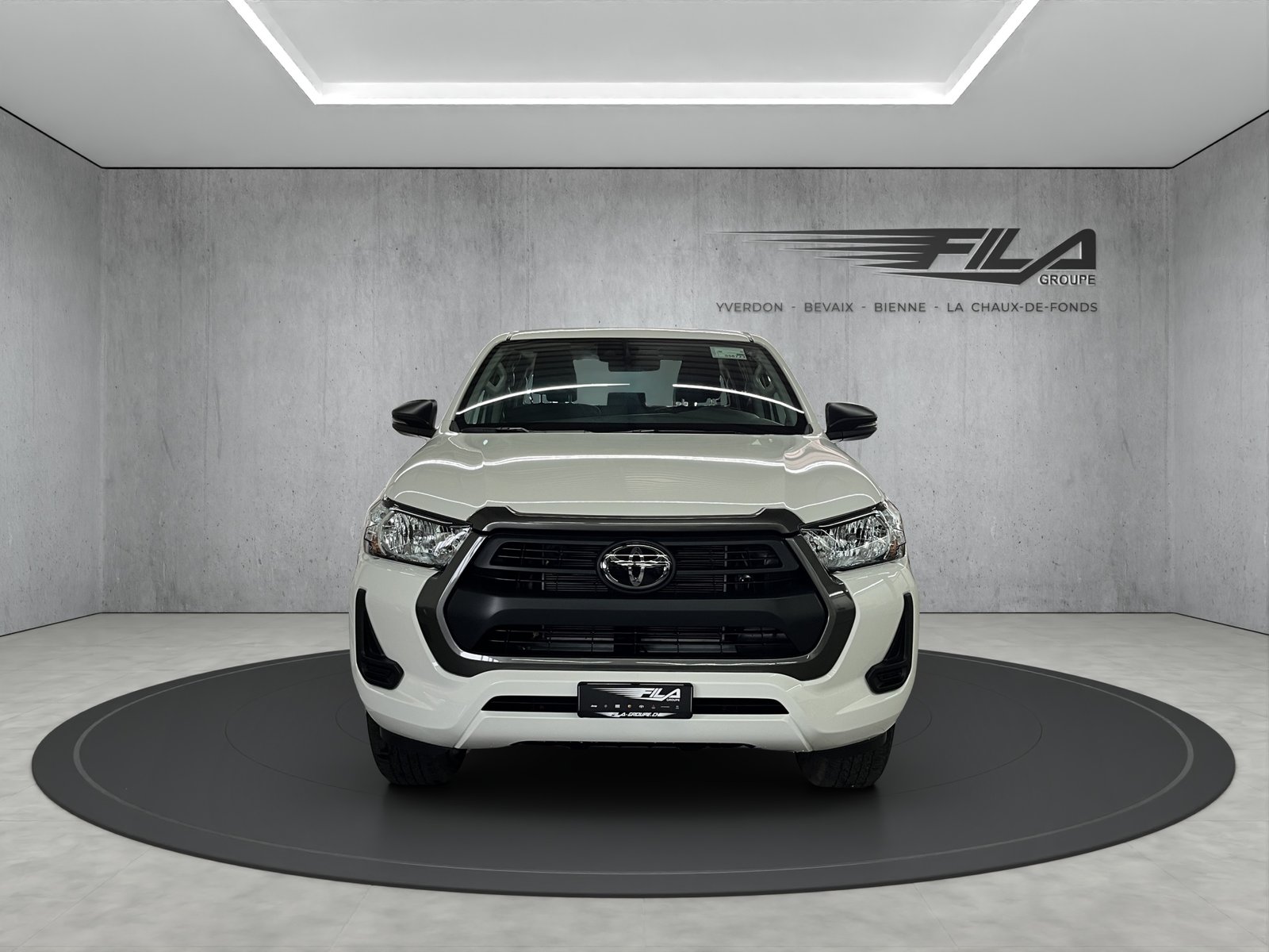 TOYOTA Hilux DC-pick-up 2.8D-4D Comfort, Diesel, Ex-demonstrator, Manual - 2