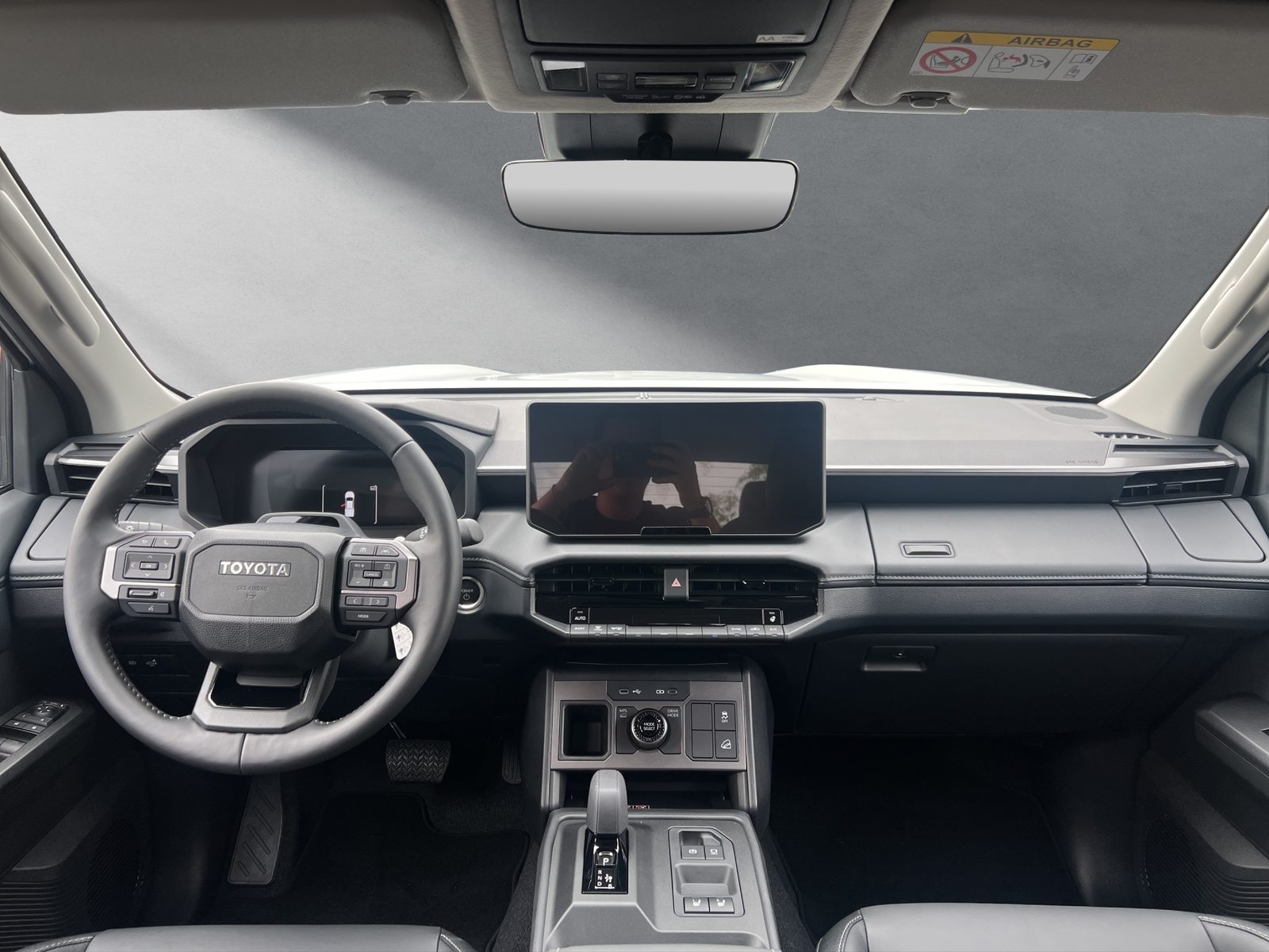 TOYOTA Hilux Double Cab.-Pick-up 59KWh Style, Elektro, Vorführwagen, Automatik - 4