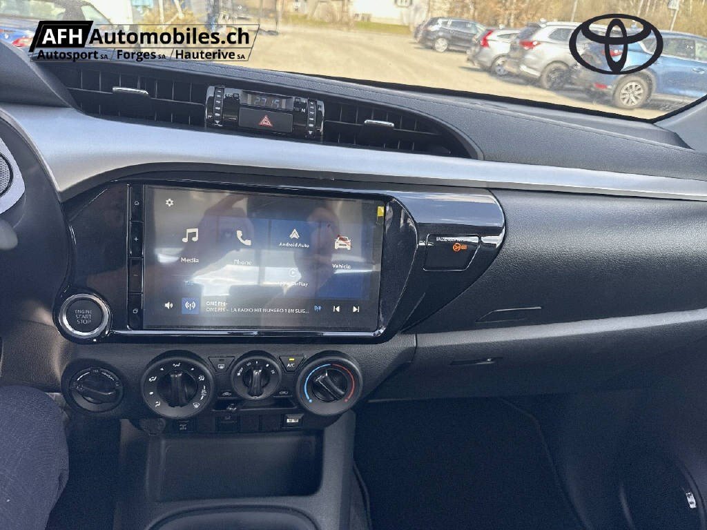 TOYOTA Hilux Double Cab.-pick-up 2.8 48035, Diesel, Auto nuove, Manuale - 5