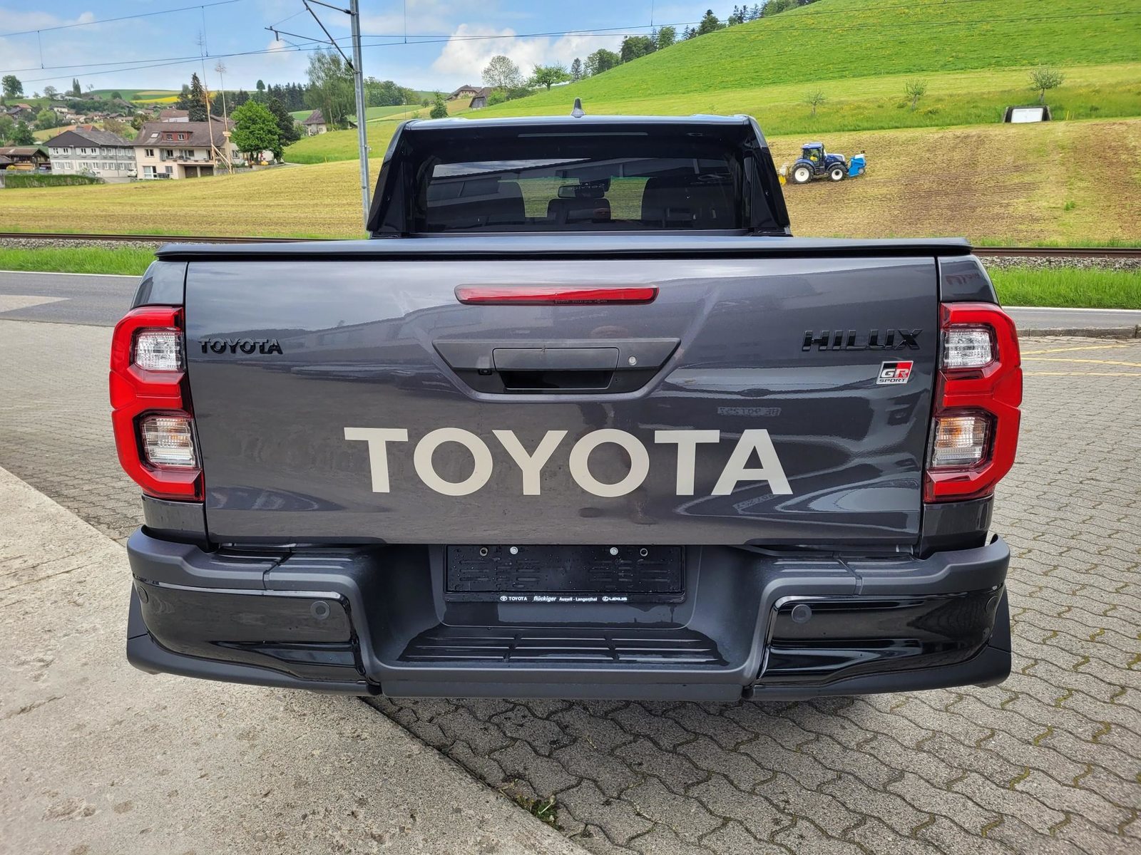 TOYOTA Hilux Double Cab.-Pick-up 2.8 D-4D 230 GR Sport II, Diesel, Auto nuove, Automatico - 6