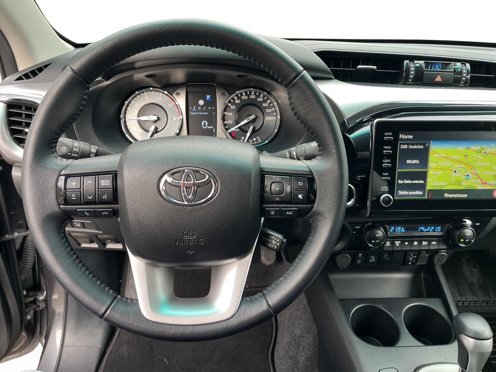TOYOTA Hilux Double Cab.-Pick-up 2.8 D-4D 204 Style, Diesel, Occasion / Gebraucht, Automat - 7