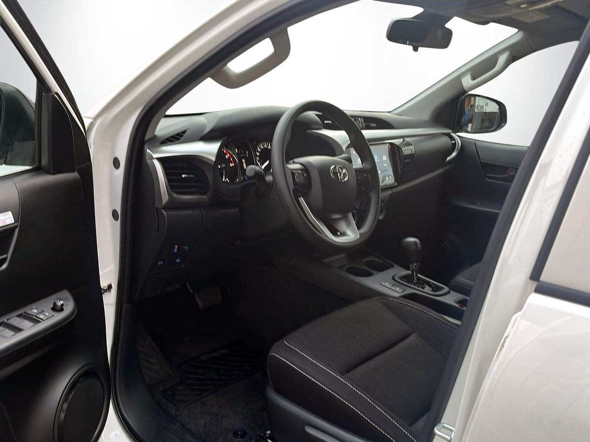 TOYOTA Hilux Double Cab.-Chassis 2.4 D-4D 150 Comfort, Diesel, Auto nuove, Automatico - 7