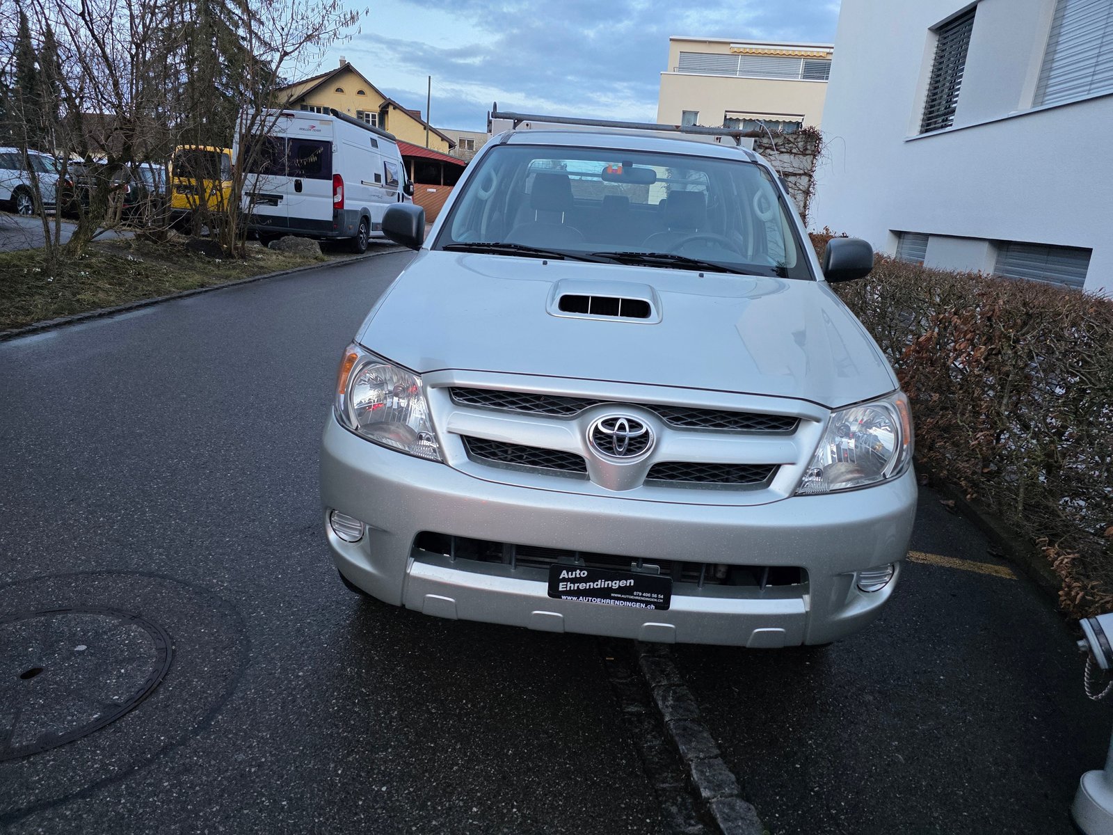 TOYOTA Hilux 4x4 DoubleCab LineaTerra, Diesel, Occasion / Utilisé, Manuelle - 2