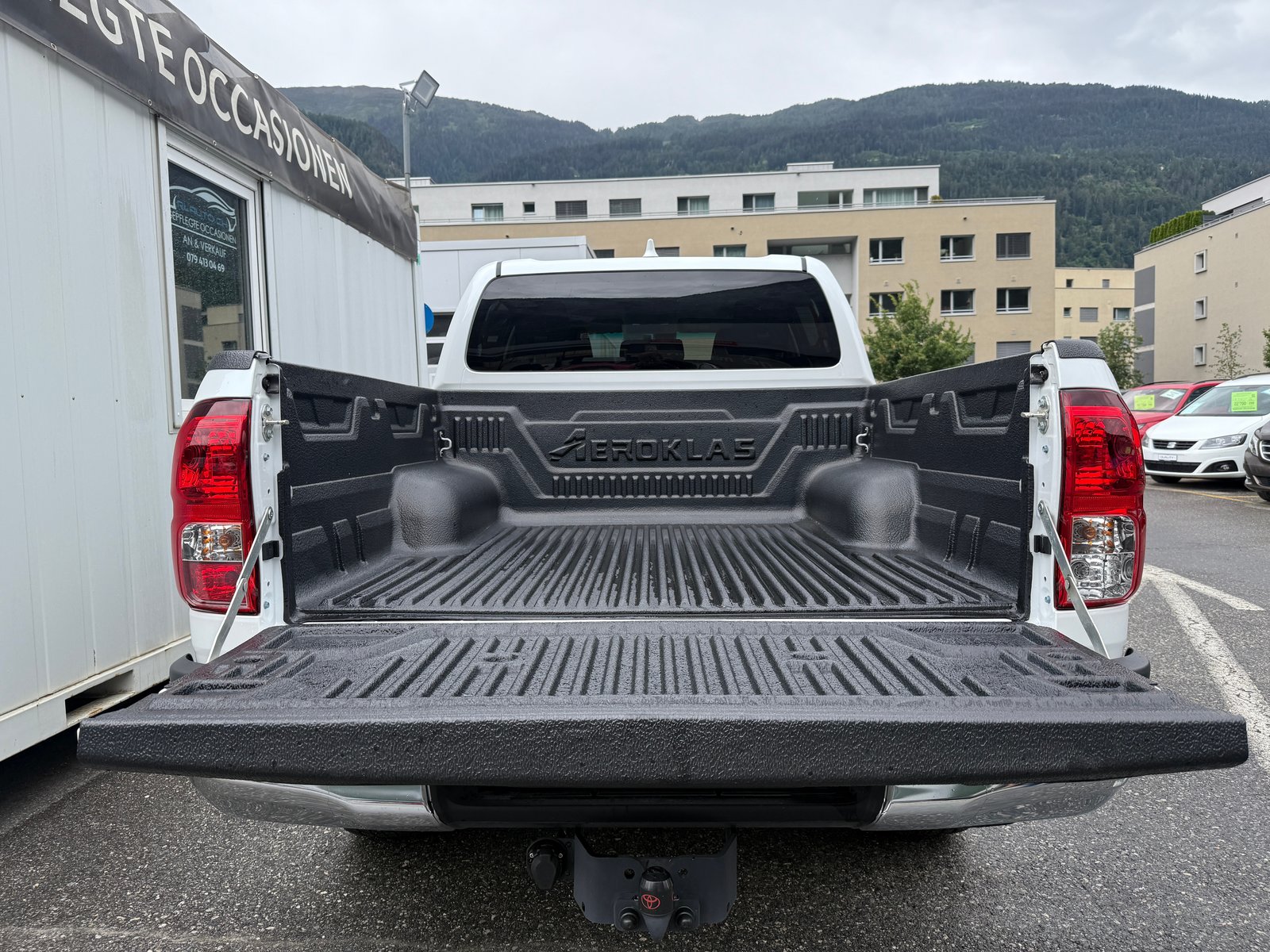 TOYOTA Hilux 2.4D-4D Comfort Double Cab 4x4 *2000 km * AHK 3, Diesel, Occasioni / Usate, Manuale - 6