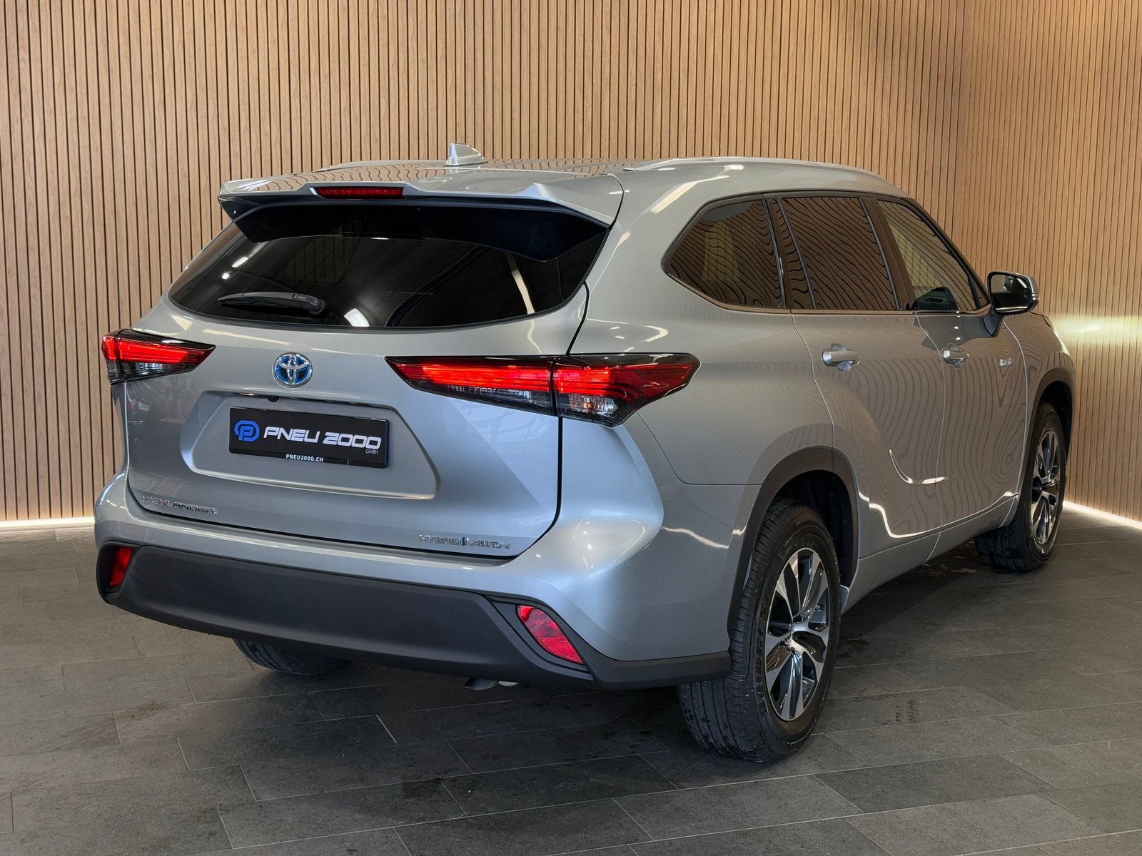 TOYOTA Highlander 2.5 HSD e-CVT 7 Sitzer, Voll-Hybrid Benzin/Elektro, Occasion / Gebraucht, Automatik - 3