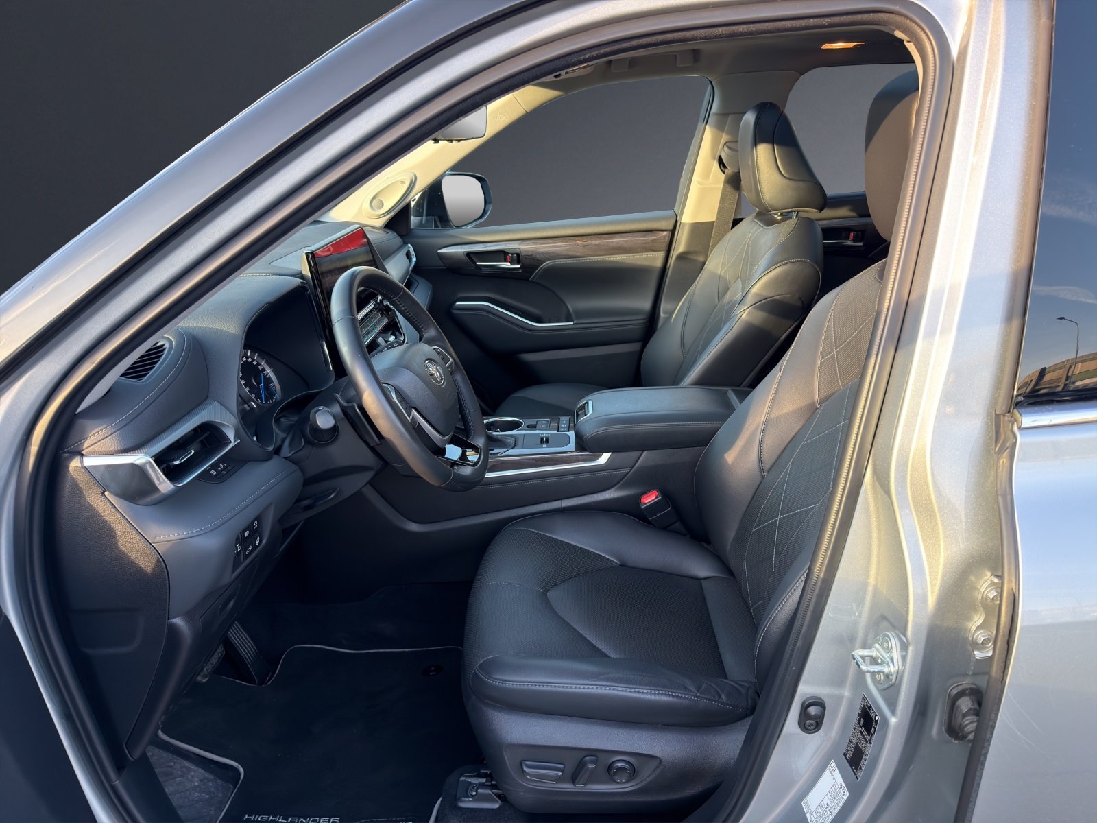 TOYOTA Highlander 2.5 HSD Premium e-CVT, Full-Hybrid Petrol/Electric, Second hand / Used, Automatic - 6