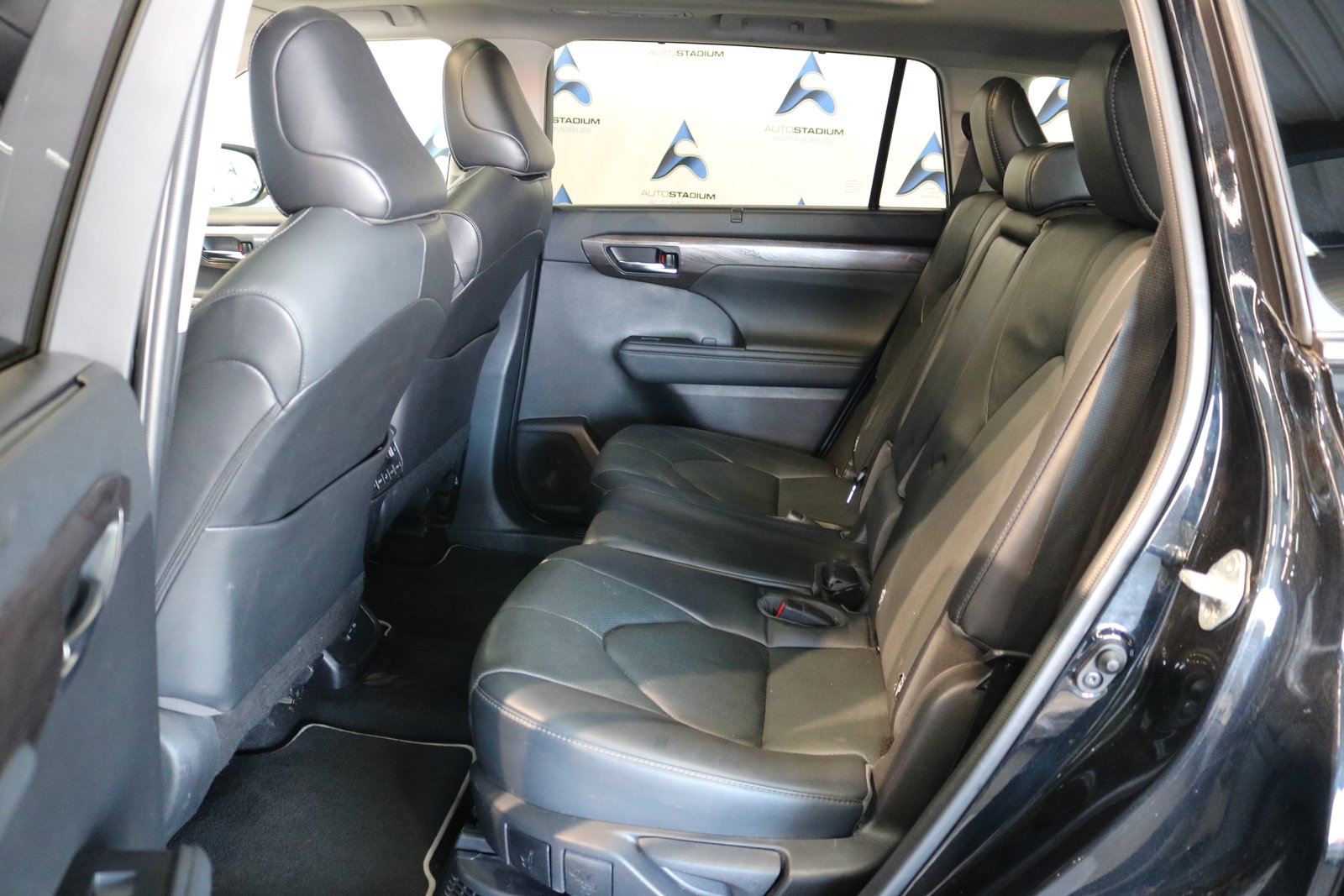 TOYOTA Highlander 2.5 HSD Premium e-CVT, Voll-Hybrid Benzin/Elektro, Occasion / Gebraucht, Automatik - 4