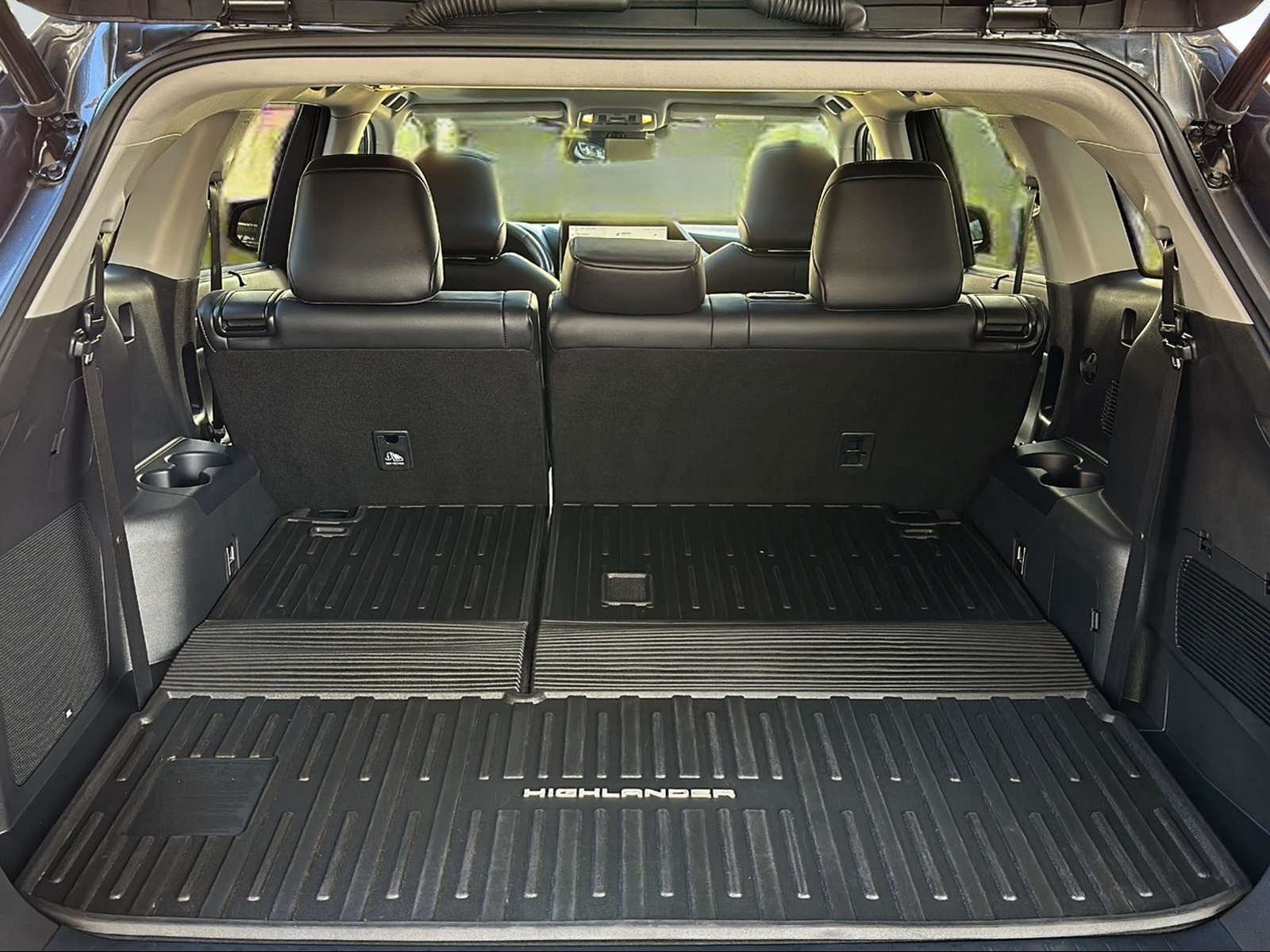 TOYOTA Highlander 2.5 HSD Premium, Hybride Intégral Essence/Électricité, Occasion / Utilisé, Automatique - 7