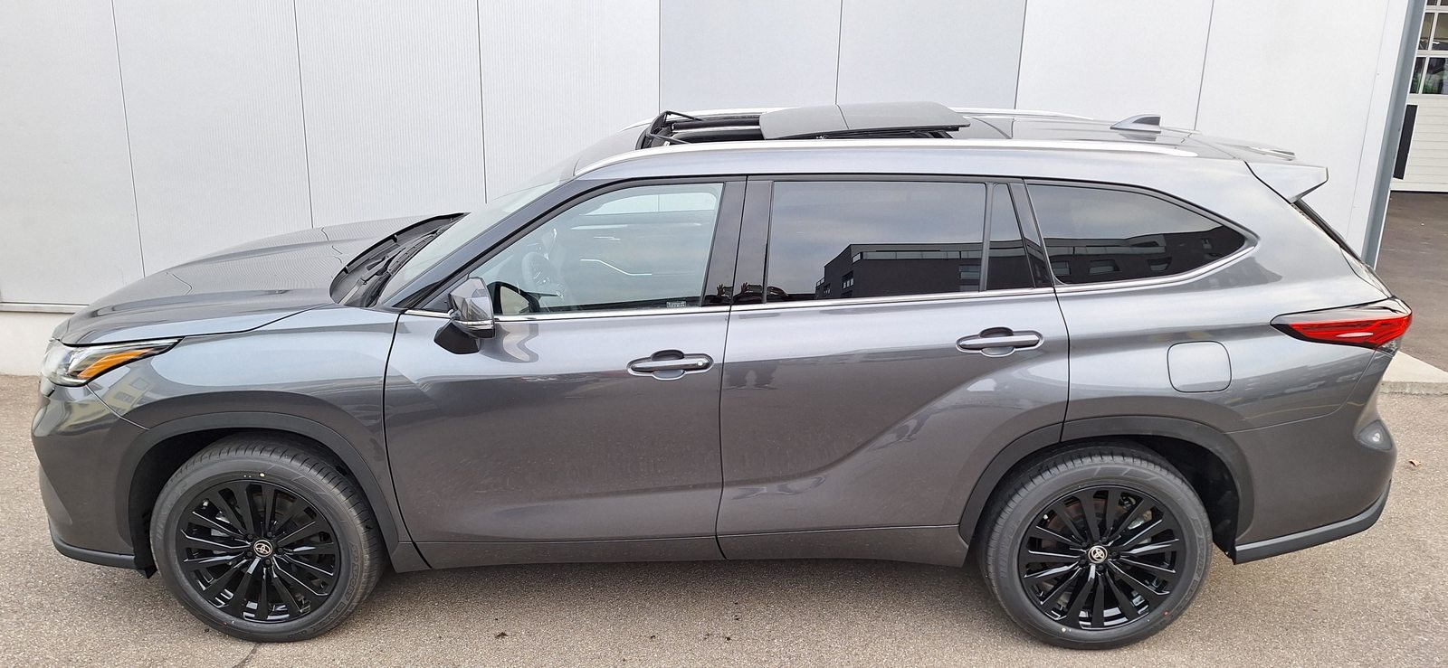 TOYOTA Highlander 2.5 HSD Premium, Hybride Intégral Essence/Électricité, Voiture de démonstration, Automatique - 2