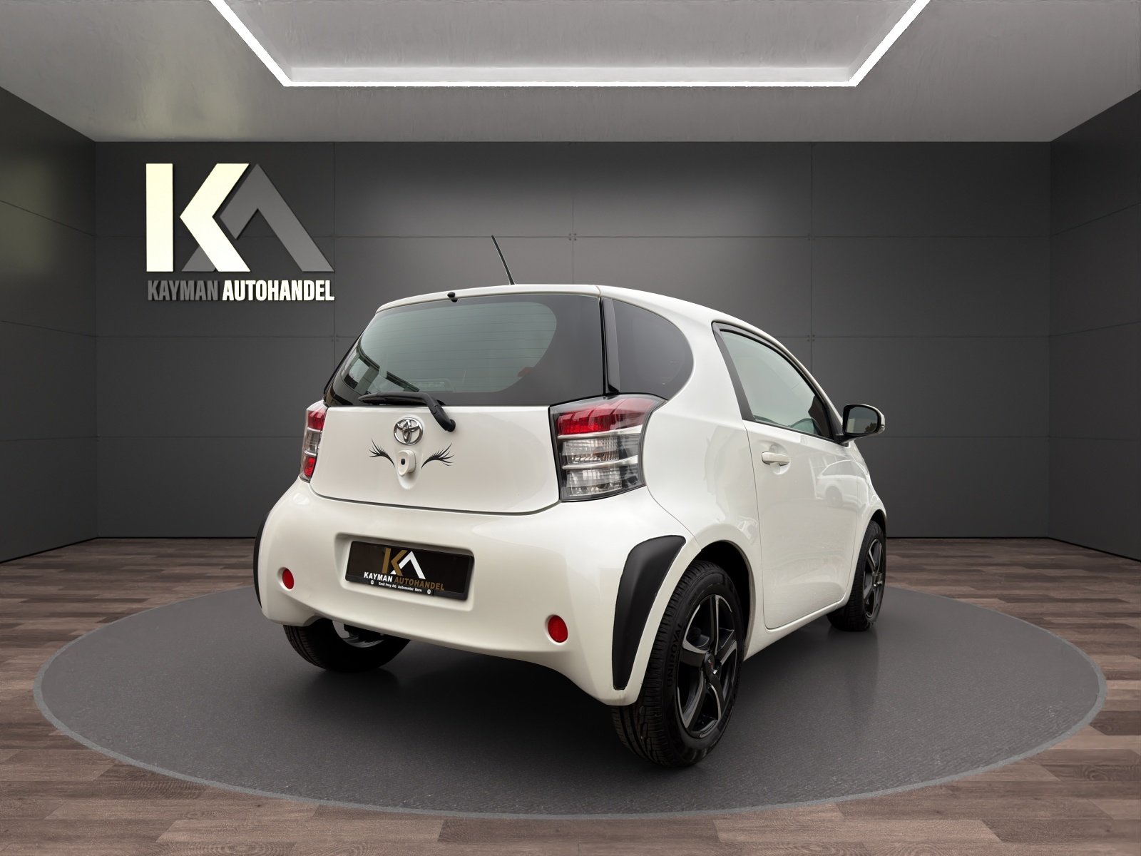 TOYOTA iQ 1.0 VVT-i, Petrol, Second hand / Used, Manual - 5