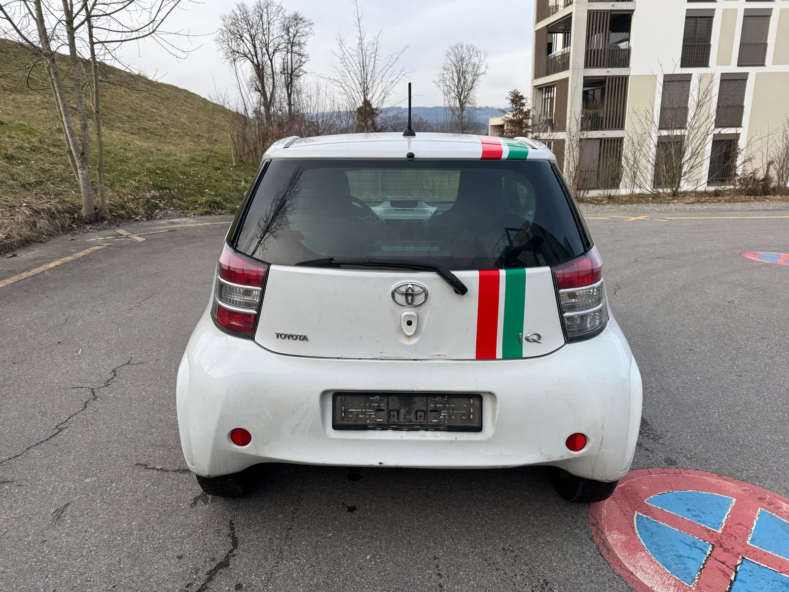 TOYOTA iQ 1.0 VVT-i Eco, Benzin, Occasion / Gebraucht, Handschaltung - 5