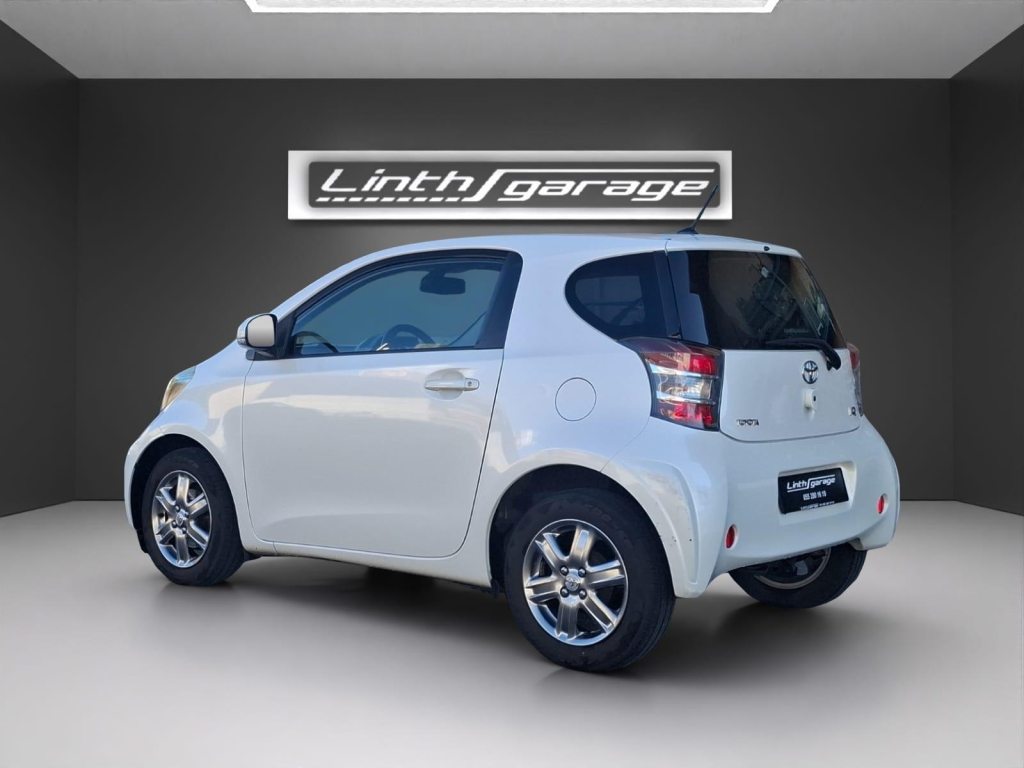 TOYOTA 1.0 VVT-i Q, Petrol, Second hand / Used, Manual - 5