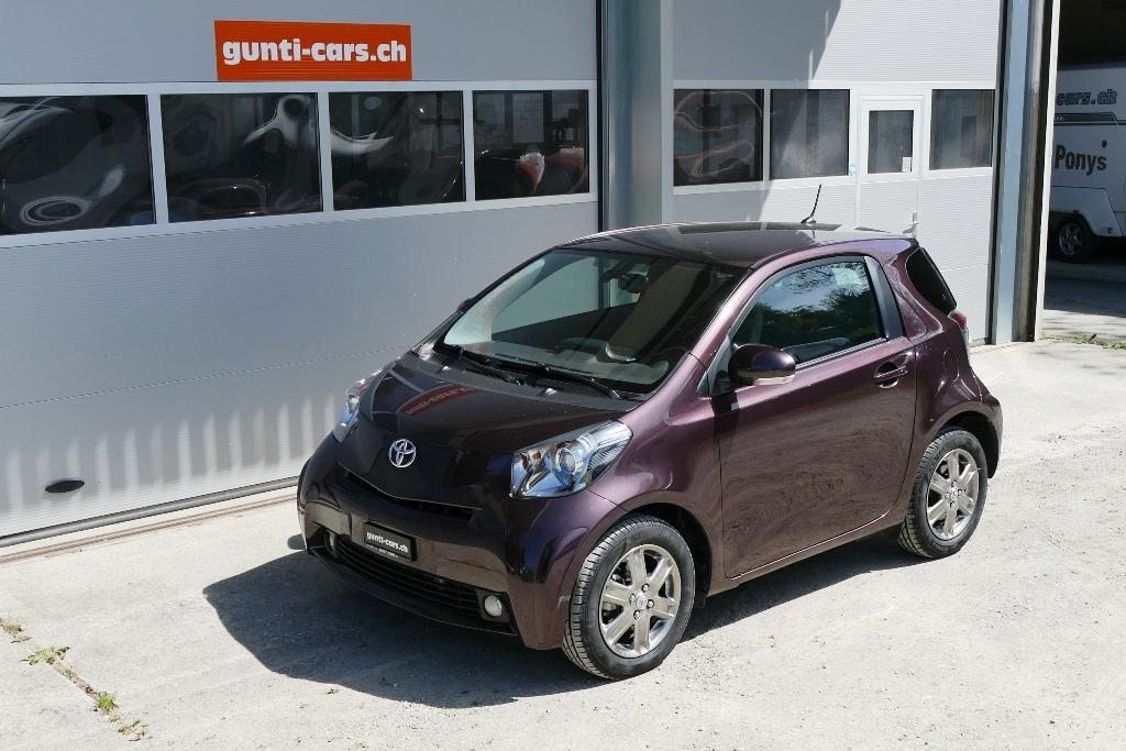 TOYOTA iQ 1.4 D-4D Linea Sol